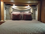 2005 Fleetwood Discovery Photo #7