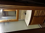 2005 Fleetwood Discovery Photo #9