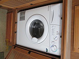 2006 Fleetwood Discovery Photo #17