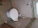 2006 Fleetwood Discovery Photo #18