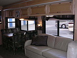 2006 Fleetwood Discovery Photo #8