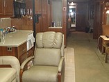 2008 Fleetwood Discovery Photo #7