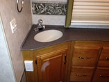 2004 Fleetwood Discovery Photo #22