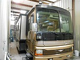 2005 Fleetwood Discovery Photo #2