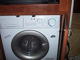 2005 Fleetwood Discovery Photo #16