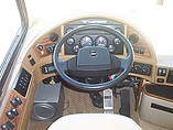 2005 Fleetwood Discovery Photo #22