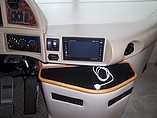 2006 Fleetwood Discovery Photo #11