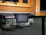 2006 Fleetwood Discovery Photo #12