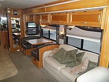 2006 Fleetwood Discovery Photo #15