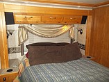 2006 Fleetwood Discovery Photo #22
