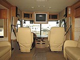2005 Fleetwood Discovery Photo #9