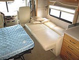 2005 Fleetwood Discovery Photo #16
