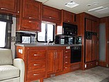 2006 Fleetwood Discovery Photo #17