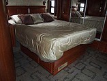 2006 Fleetwood Discovery Photo #27