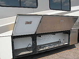 2006 Fleetwood Discovery Photo #3