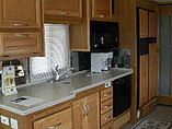 2006 Fleetwood Discovery Photo #6