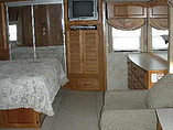 2006 Fleetwood Discovery Photo #8