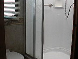 2006 Fleetwood Discovery Photo #9