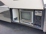 2007 Fleetwood Discovery Photo #4
