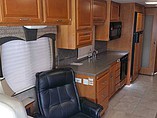 2007 Fleetwood Discovery Photo #21