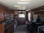 2007 Fleetwood Discovery Photo #4