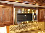 2014 Fleetwood Discovery Photo #9