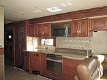 2014 Fleetwood Discovery Photo #18