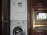 2014 Fleetwood Discovery Photo #25