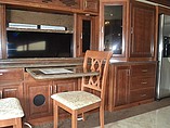 2014 Fleetwood Discovery Photo #7