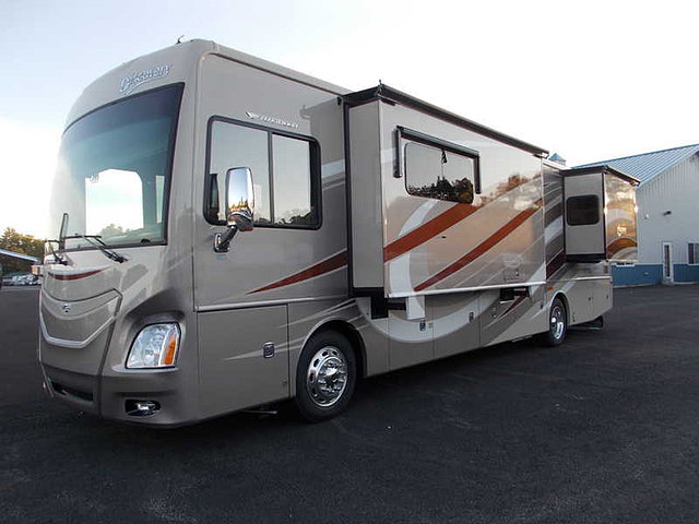 15 Fleetwood Discovery
