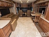 2014 Fleetwood Discovery Photo #26