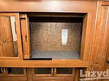 2014 Fleetwood Discovery Photo #48