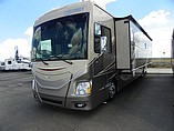 2015 Fleetwood Discovery Photo #2