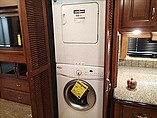 2015 Fleetwood Discovery Photo #12