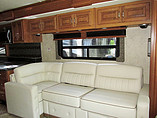 2015 Fleetwood Discovery Photo #7