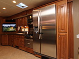 2015 Fleetwood Discovery Photo #12