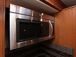 2015 Fleetwood Discovery Photo #10
