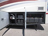 2015 Fleetwood Discovery Photo #7