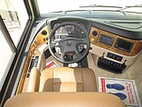 2015 Fleetwood Discovery Photo #14