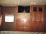 2015 Fleetwood Discovery Photo #30