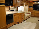 2008 Fleetwood Discovery Photo #10