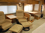 2008 Fleetwood Discovery Photo #12