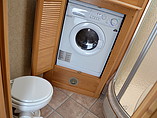 2008 Fleetwood Discovery Photo #12