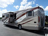 2013 Fleetwood Discovery Photo #7