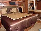 2013 Fleetwood Discovery Photo #28