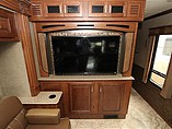 2014 Fleetwood Discovery Photo #15