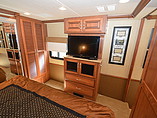 2012 Fleetwood Discovery Photo #21