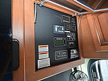2012 Fleetwood Discovery Photo #45