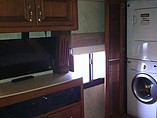 2011 Fleetwood Discovery Photo #12