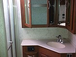 2011 Fleetwood Discovery Photo #14